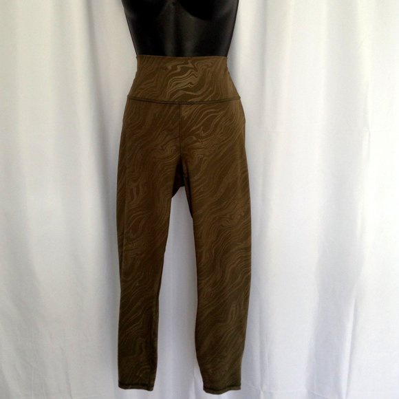 FABLETICS WOMAN DEFINE HIGH WAISTED RANGER GREEN LEGGING - Picture 3 of 6